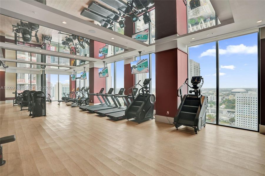 Community amenities in , Miami (Image 33).