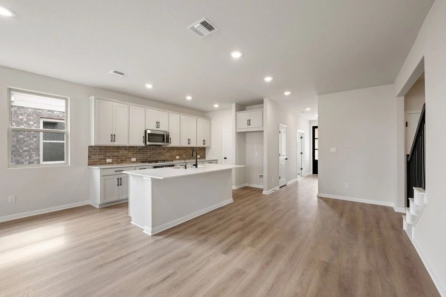Furnished interior view inside a new home in Berry Creek Highlands, Georgetown (Image 8).
