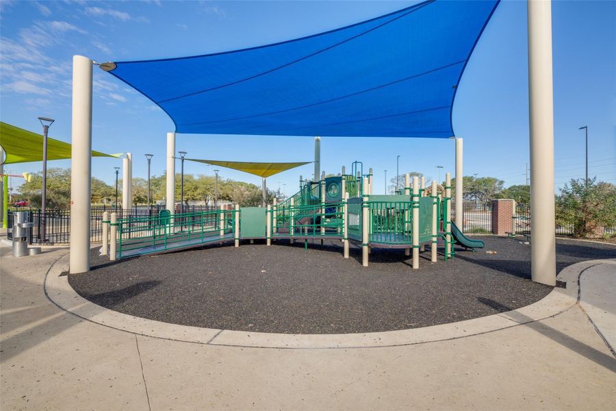 Community amenities in , Bryan (Image 33).