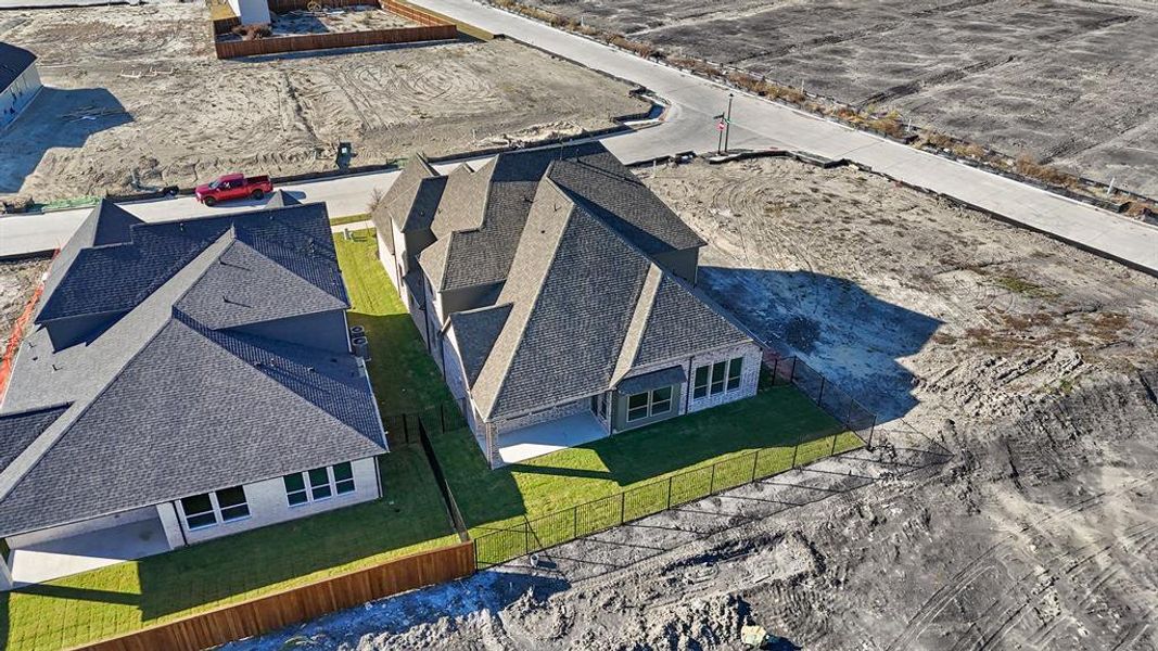 Aerial view of property and surrounding area
