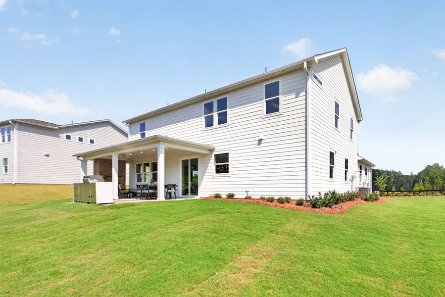 Representative exterior details of a home built from the Oakhurst by Pulte Homes in Everhour, Newnan (Image 3).