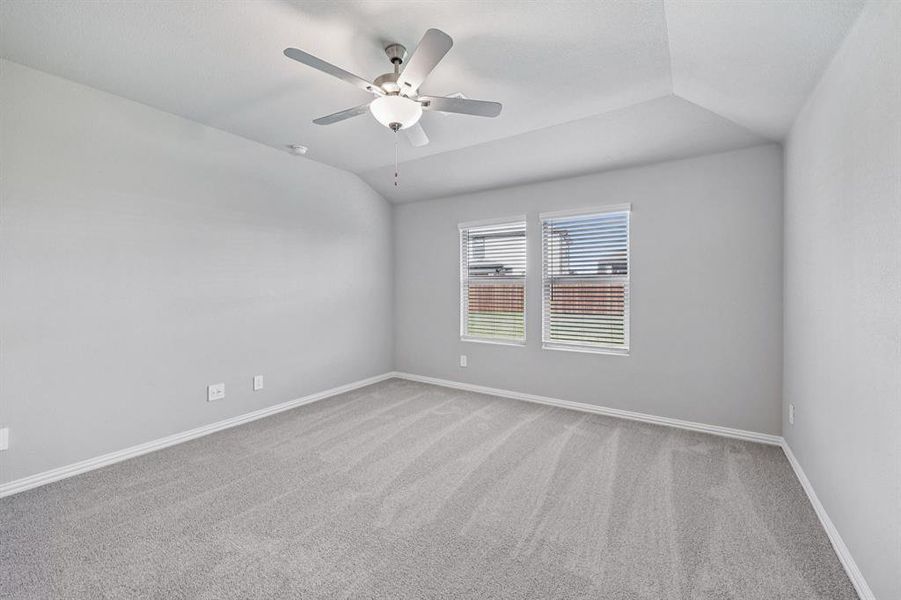 Spacious, unfurnished interior of a new home in Lakehaven - Signature Series, Farmersville (Image 26).