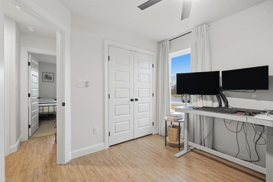 Furnished interior view inside a new home in , Abilene (Image 27).