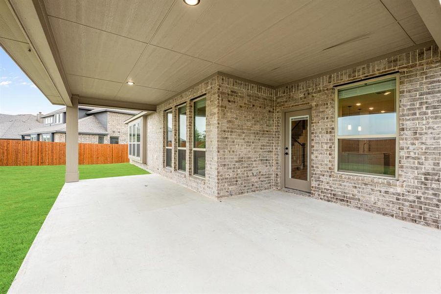 Spacious, unfurnished interior of a new home in The Retreat at North Grove 70-75, Waxahachie (Image 22). Spacious, unfurnished interior of a new home in The Retreat at North Grove 70-75, Waxahachie (Image 22).