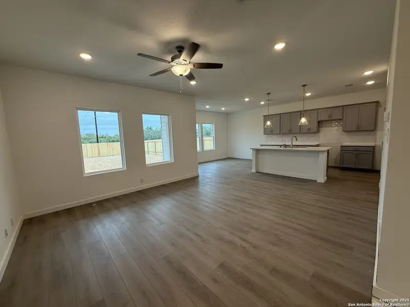 Spacious, unfurnished interior of a new home in Meadows at Hennersby Hollow 40's, San Antonio (Image 17).