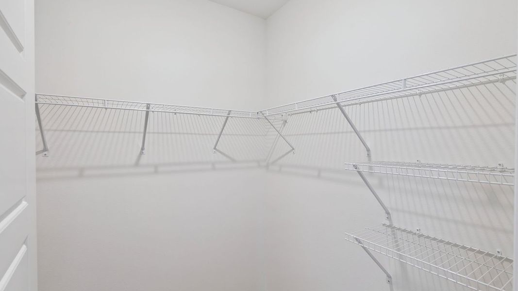 Spacious, unfurnished interior of a new home in Avalon Park Tavares, Tavares (Image 18). Spacious, unfurnished interior of a new home in Avalon Park Tavares, Tavares (Image 18).