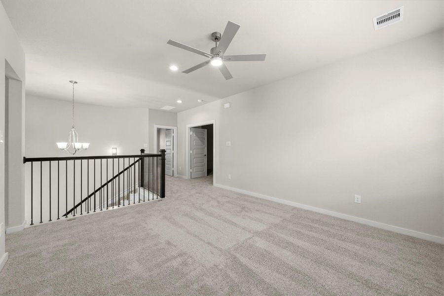 Spacious, unfurnished interior of a new home in Barton Creek Ranch, Conroe (Image 23). Spacious, unfurnished interior of a new home in Barton Creek Ranch, Conroe (Image 23).