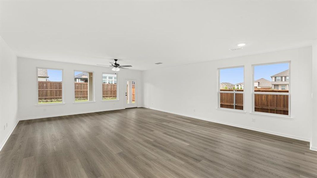 Spacious, unfurnished interior of a new home in Waterscape, Royse City (Image 24). Spacious, unfurnished interior of a new home in Waterscape, Royse City (Image 24).