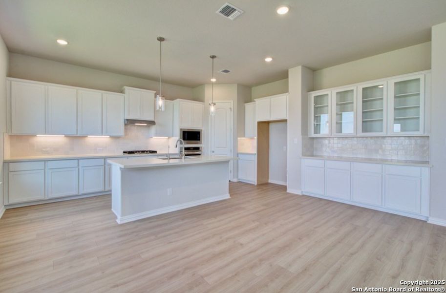 Furnished interior view inside a new home in Dauer Ranch, New Braunfels (Image 2). Furnished interior view inside a new home in Dauer Ranch, New Braunfels (Image 2).