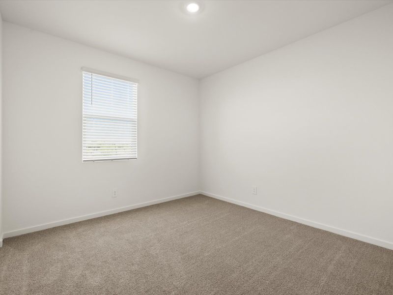 Spacious, unfurnished interior of a new home in Bella Vista Farms Reserve Series, San Tan Valley (Image 14).