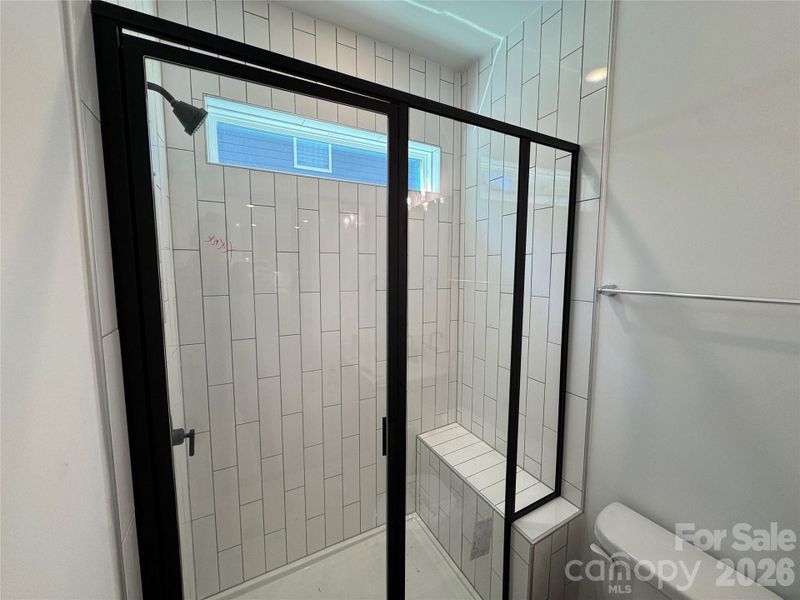 Close-up of interior finishes inside a home in Robinson Oaks, Gastonia (Image 16).