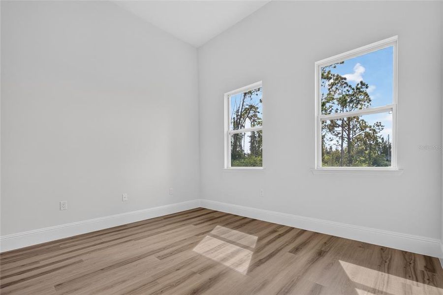 Spacious, unfurnished interior of a new home in , Port Charlotte (Image 46).