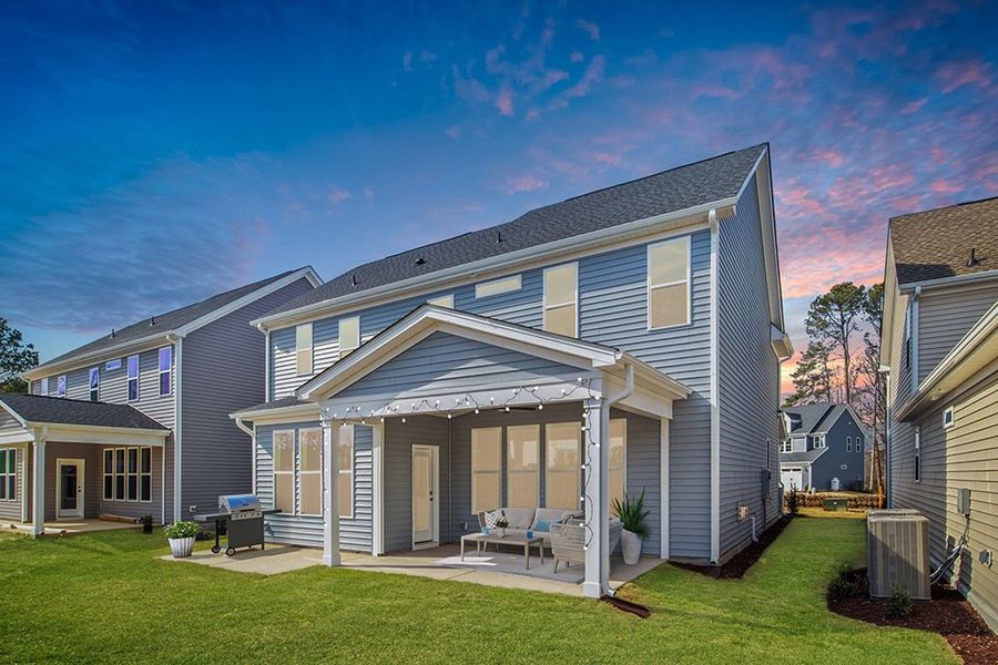 Representative exterior details of a home built from the The Whitley by RobuckHomes in Windwater, Hampstead (Image 45).
