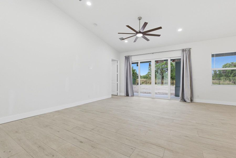 Spacious, unfurnished interior of a new home in , Lake Worth (Image 30). Spacious, unfurnished interior of a new home in , Lake Worth (Image 30).