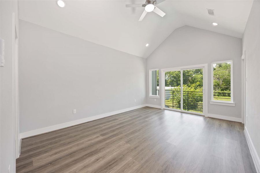 Spacious, unfurnished interior of a new home in , Houston (Image 19). Spacious, unfurnished interior of a new home in , Houston (Image 19).
