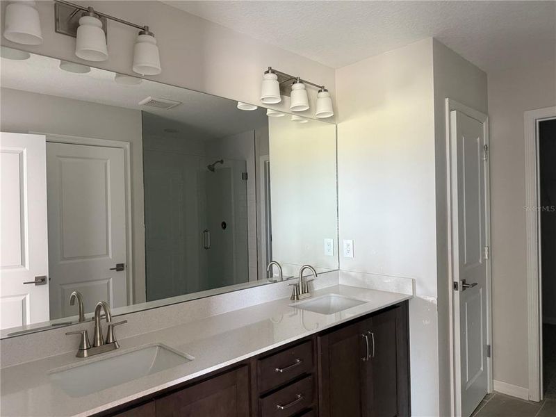 Furnished interior view inside a new home in Oakfield Trails Traditional, Parrish (Image 11). Furnished interior view inside a new home in Oakfield Trails Traditional, Parrish (Image 11).