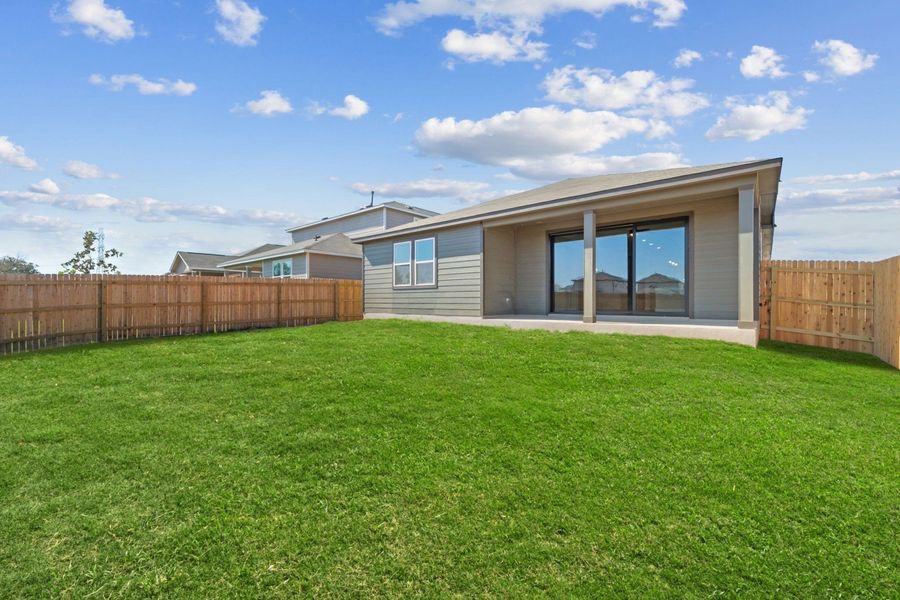 Representative exterior details of a home built from the Tularosa by Hakes Brothers in Hickory Ridge, Elmendorf (Image 3).