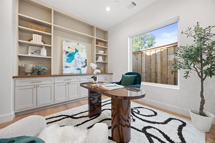 Furnished interior view inside a new home in , Dallas (Image 7).