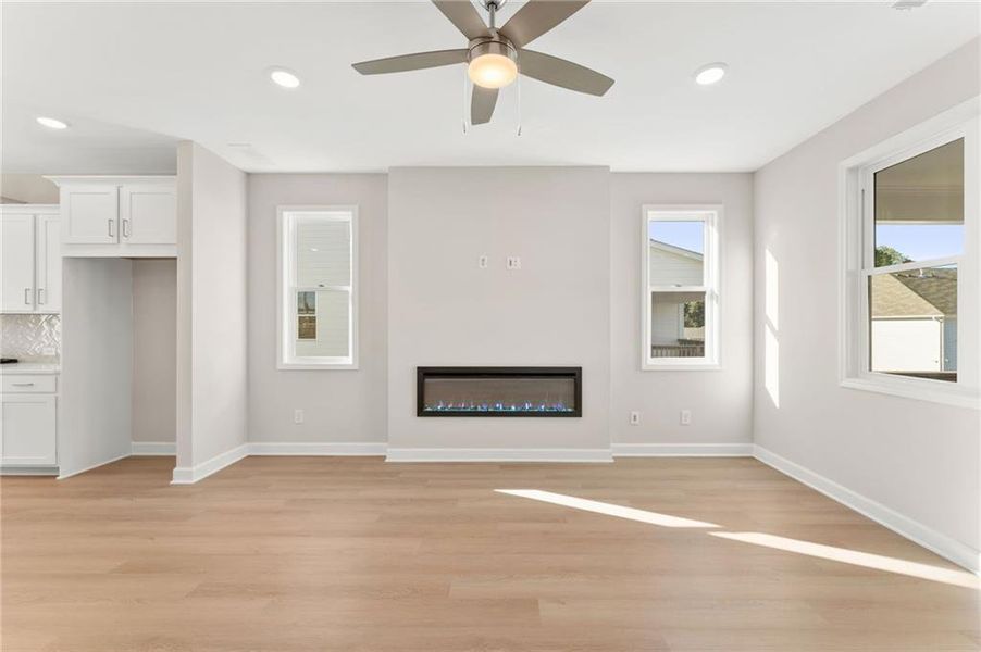 Spacious, unfurnished interior of a new home in East Park Village, Kennesaw (Image 23).