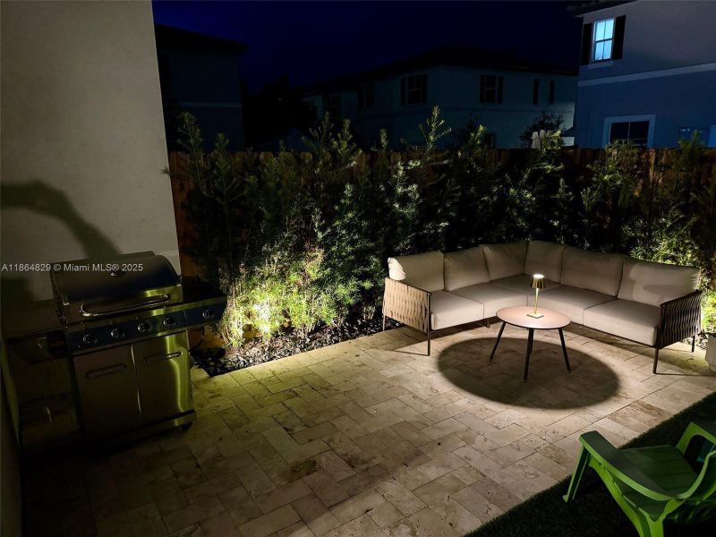 Furnished interior view inside a new home in , Coral Springs (Image 26).