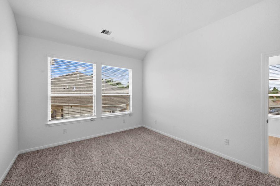 Spacious, unfurnished interior of a new home in Woodforest, Montgomery (Image 26).