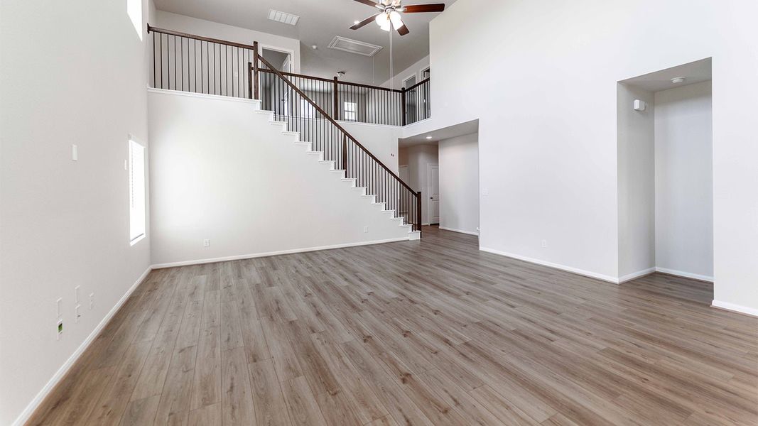 Spacious, unfurnished interior of a new home in Grande Estates, Bertram (Image 19).