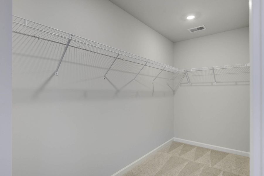 Spacious, unfurnished interior of a new home in , Summerville (Image 15).