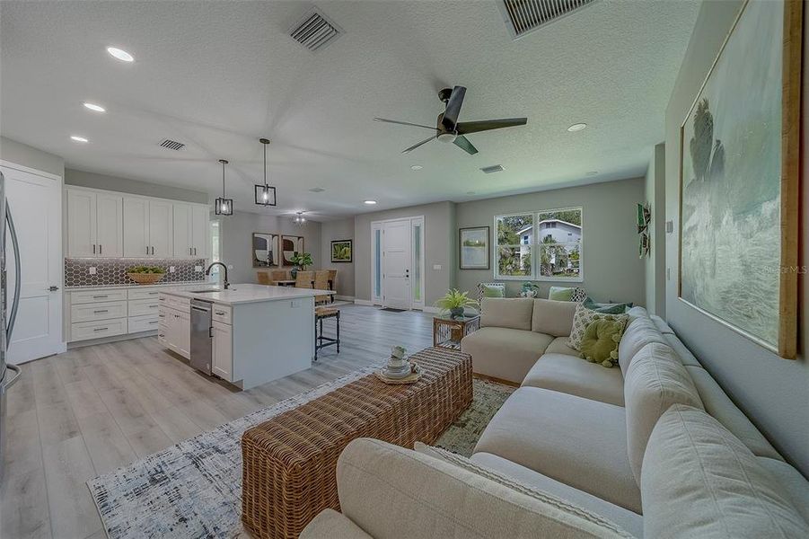 Furnished interior view inside a new home in , Largo (Image 16).