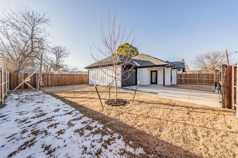 Exterior details and patio area of a home in , Richland Hills (Image 26).