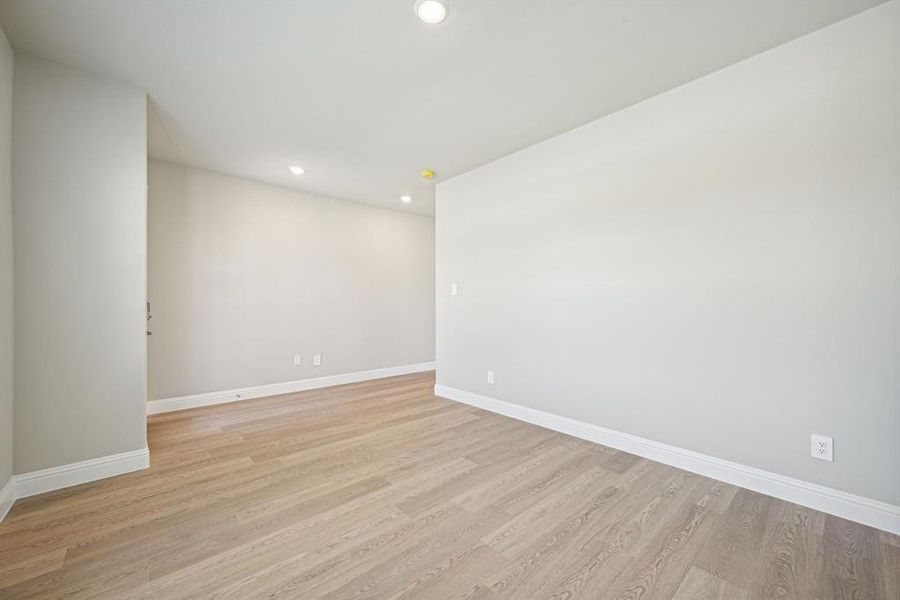 Photo is not of the actual home, but is an inspirational photo of builder’s model home and may depict options, furnishings, and/or decorator features that are not included. Photo is not of the actual home, but is an inspirational photo of builder’s model home and may depict options, furnishings, and/or decorator features that are not included.