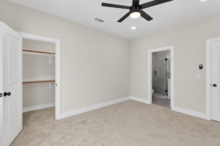 Spacious, unfurnished interior of a new home in , Dallas (Image 20).