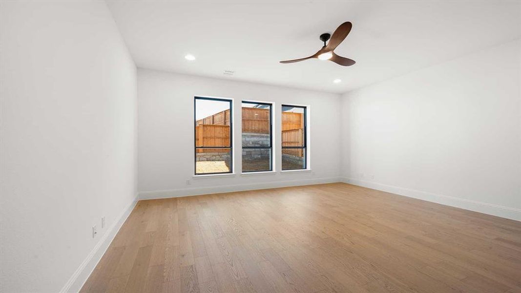 Spacious, unfurnished interior of a new home in Fields 50', Frisco (Image 19).