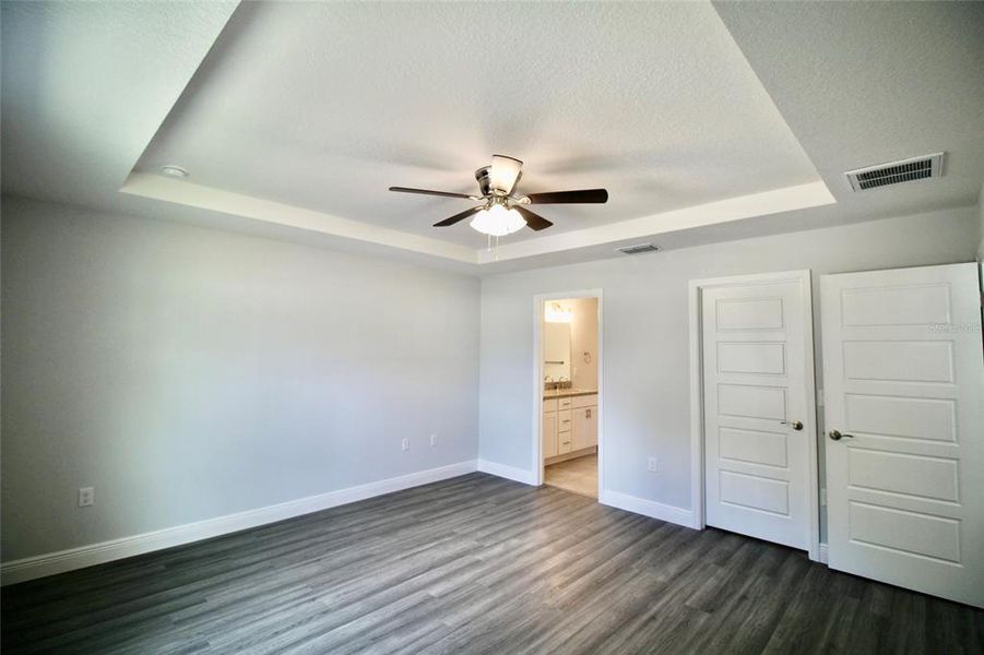 Spacious, unfurnished interior of a new home in , Ocala (Image 18).