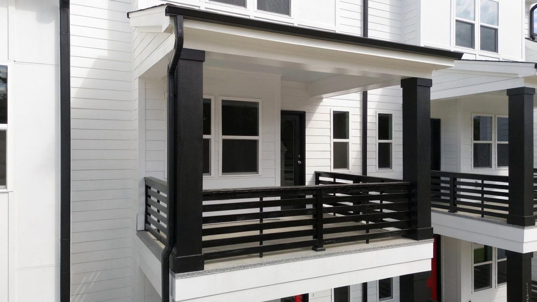 Exterior details and patio area of a home in Allen Park, Raleigh (Image 21).