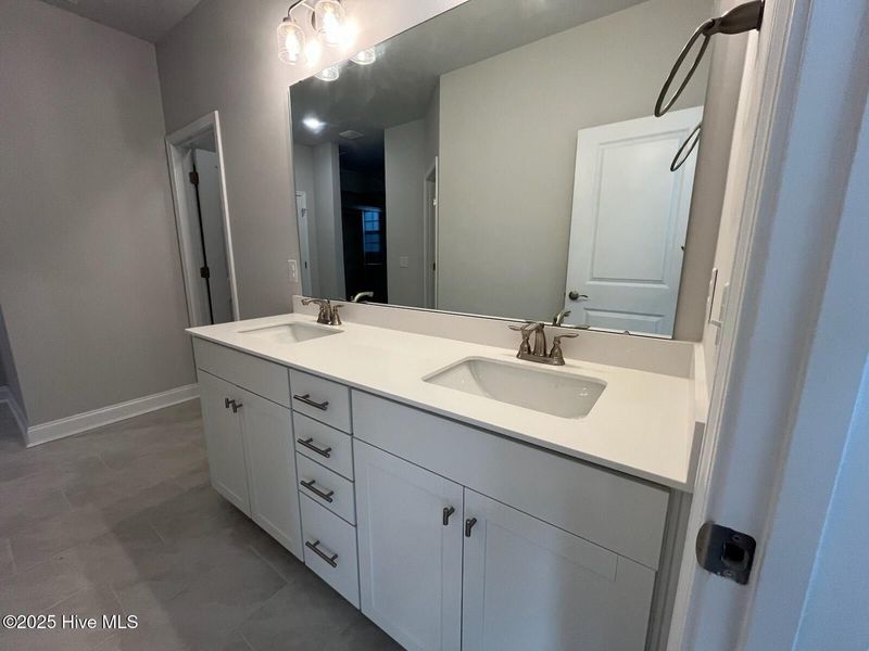Furnished interior view inside a new home in Palmetto Creek, Bolivia (Image 8).