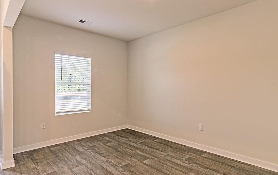 Spacious, unfurnished interior of a new home in Fern Dale, Fairburn (Image 18).