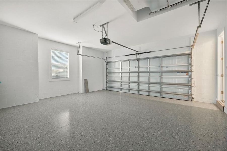 Spacious, unfurnished interior of a new home in Heritage Landing: Executive Homes, Punta Gorda (Image 21). Spacious, unfurnished interior of a new home in Heritage Landing: Executive Homes, Punta Gorda (Image 21).