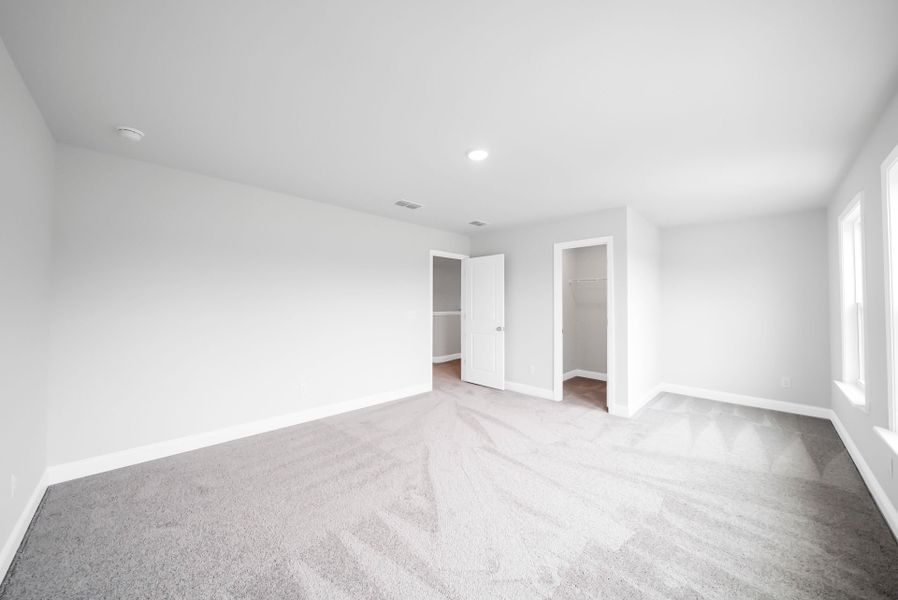 Spacious, unfurnished interior of a new home in Monroe Preserve, Chapin (Image 33).