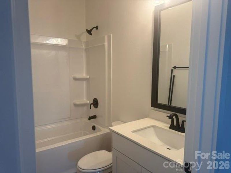 Full bathroom on main level Full bathroom on main level