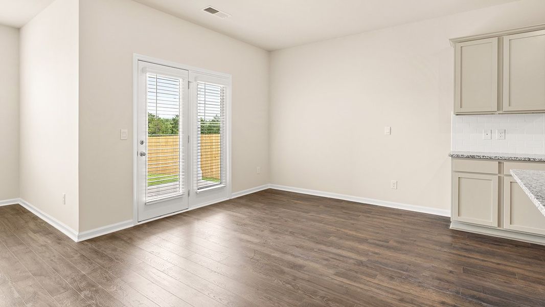 Spacious, unfurnished interior of a new home in Highland Hills, Graniteville (Image 14).