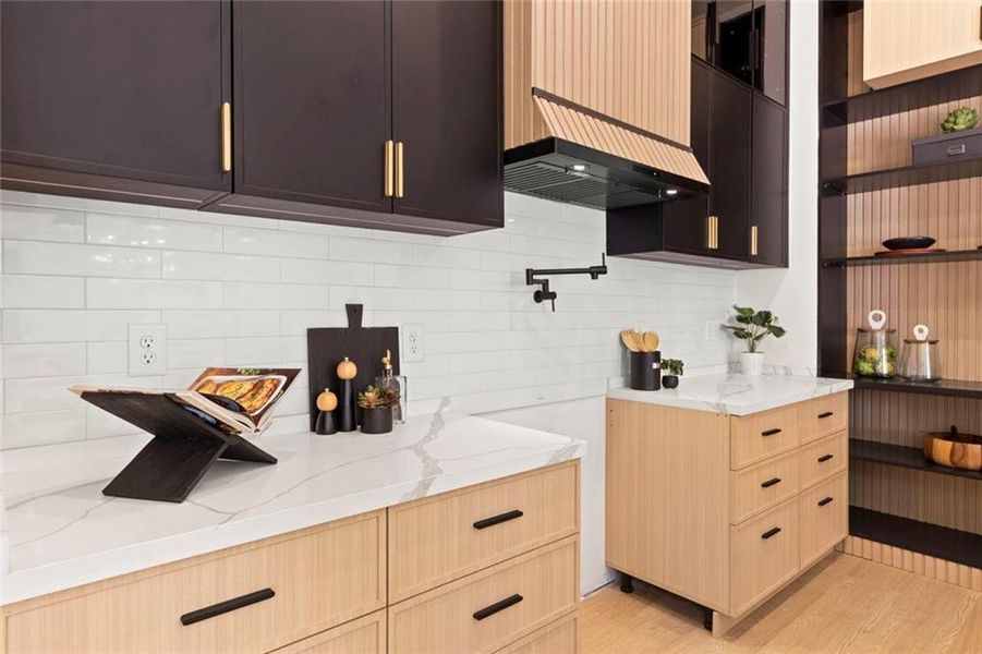 Furnished interior view inside a new home in , Fairburn (Image 31).