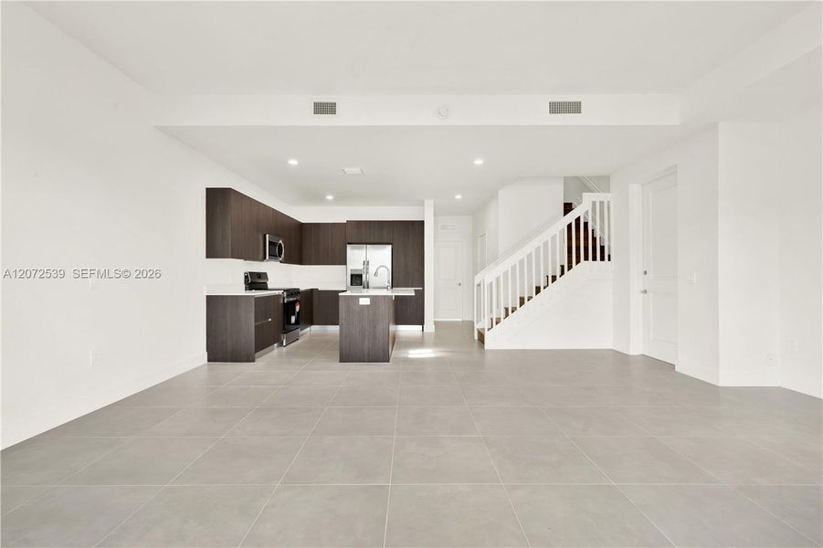 Spacious, unfurnished interior of a new home in , Homestead (Image 26).