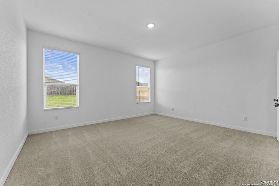 Spacious, unfurnished interior of a new home in , New Braunfels (Image 13).