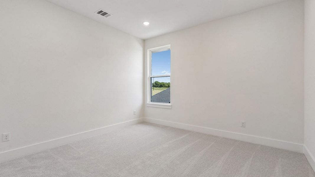 Representative unfurnished interior of a home built from the Custom by Southgate Homes in Prosper Ridge, Prosper (Image 20).