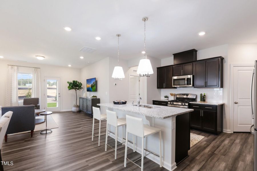 09_917MatterhornDrive_009_mls