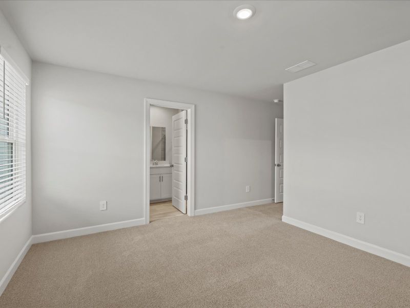Spacious, unfurnished interior of a new home in Valentine Townes, Greer (Image 13).