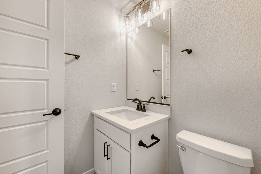 8541 Palo Alto - Powder Bathroom