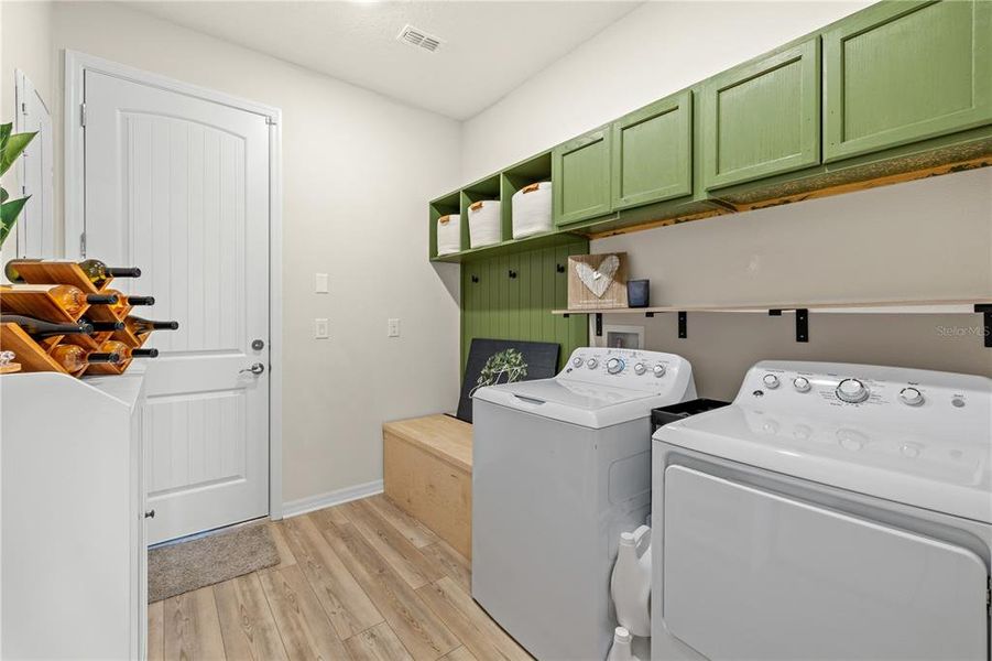 Furnished interior view inside a new home in , Mount Dora (Image 12).