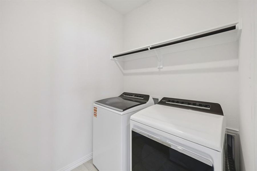 Close-up of interior finishes inside a home in Lakehaven - Signature Series, Farmersville (Image 18).