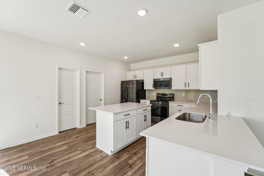 Furnished interior view inside a new home in Panther Creek, Jacksonville (Image 7).